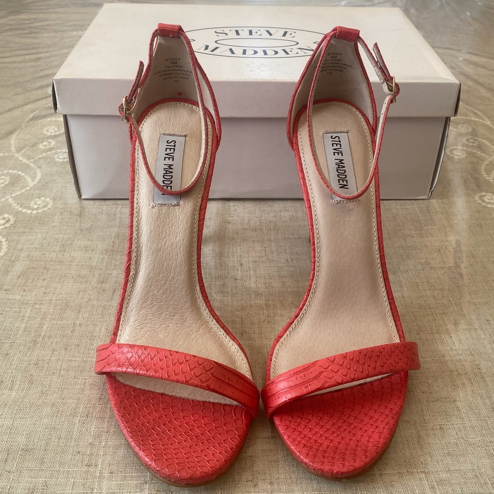 Steve Madden Stecy Sandals